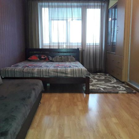 Apartment in the city center แชร์นีฮีฟ ภายนอก รูปภาพ